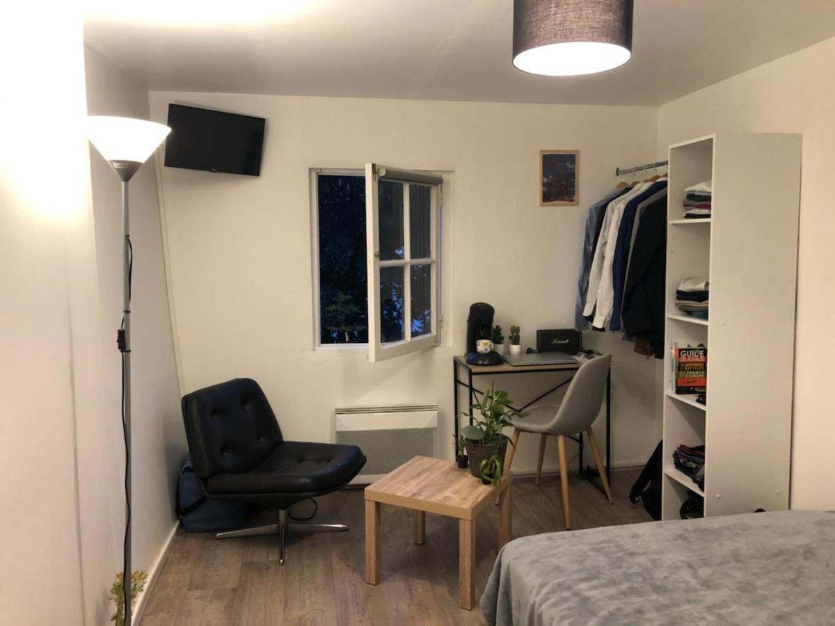 Studio Hypercentre A 2 Pas De La Gare Appart N°2 Ажен Экстерьер фото